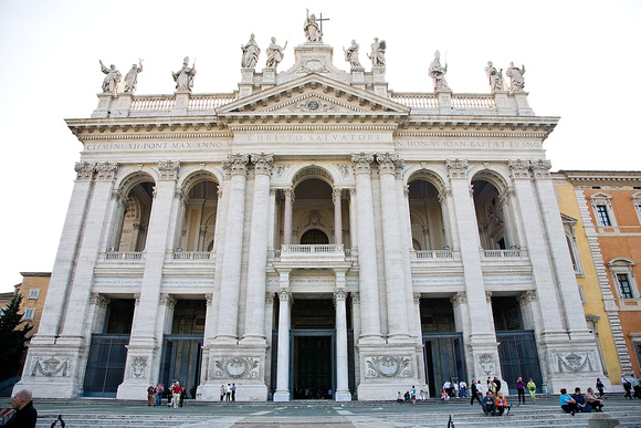 Alessandro Galilei's huge façade